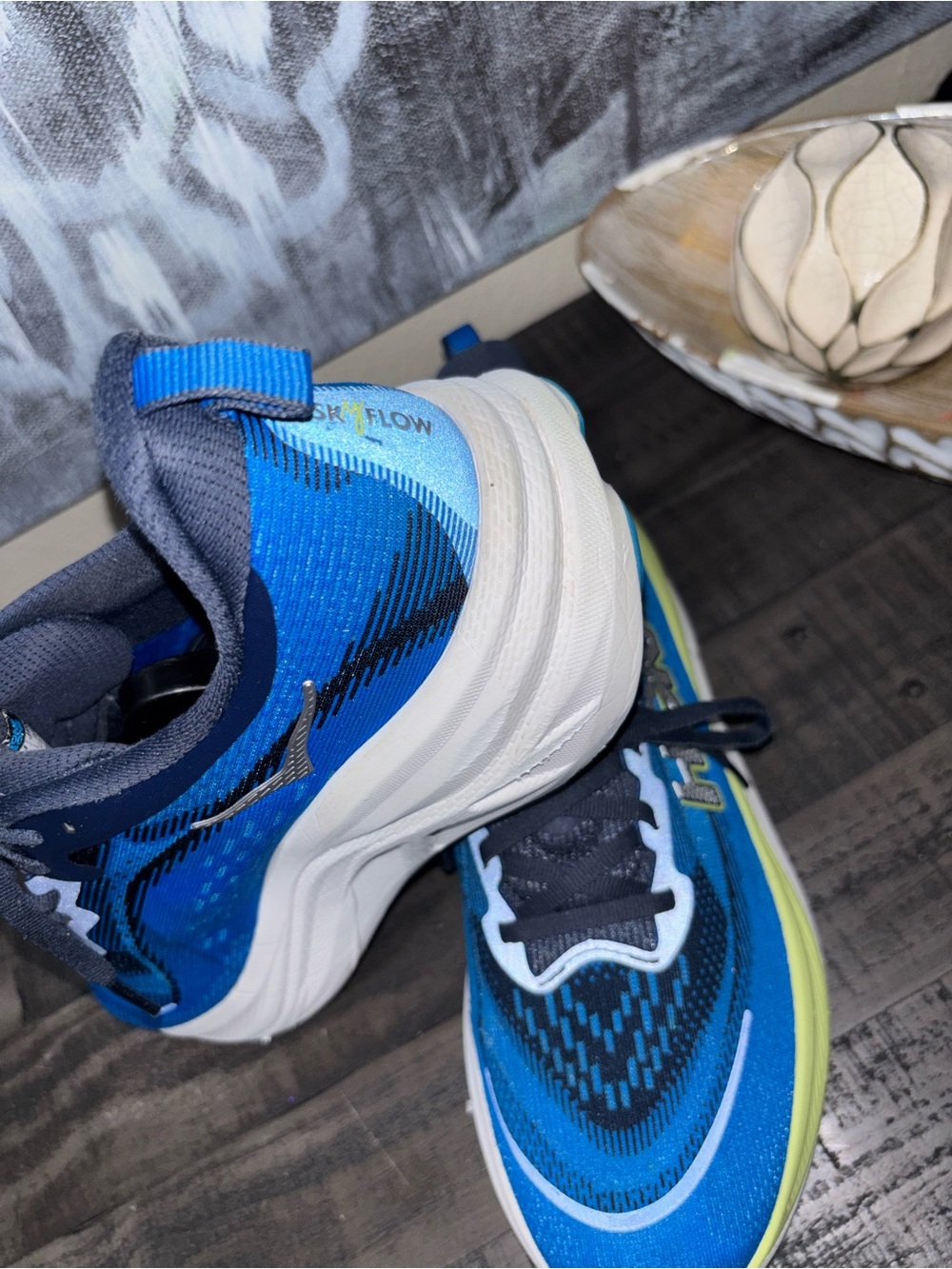 HOKA Skyflow MENS SZ 9 2E Wide - Picture 13 of 16